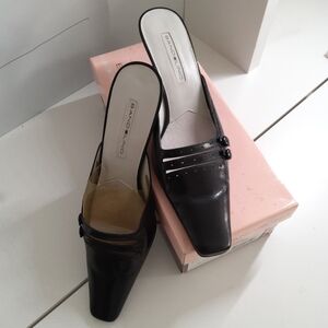 Bandolino Elegant Black Mules 9 1/2